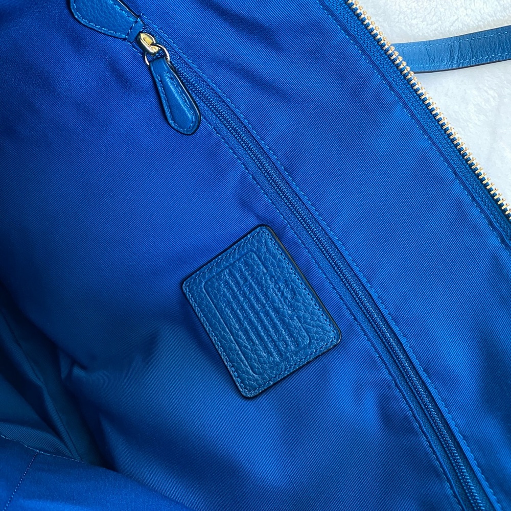 Coach Blue Leather Women's Shoulder Bag Tote - Picture 9 of 12